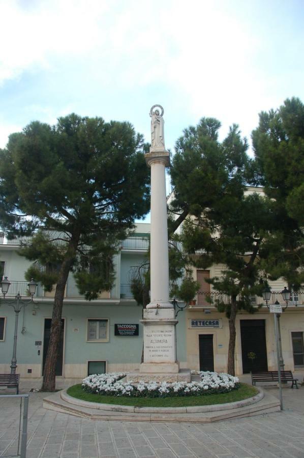 לינה וארוחת בוקר אלטאמורה Antro Delle Muse מראה חיצוני תמונה